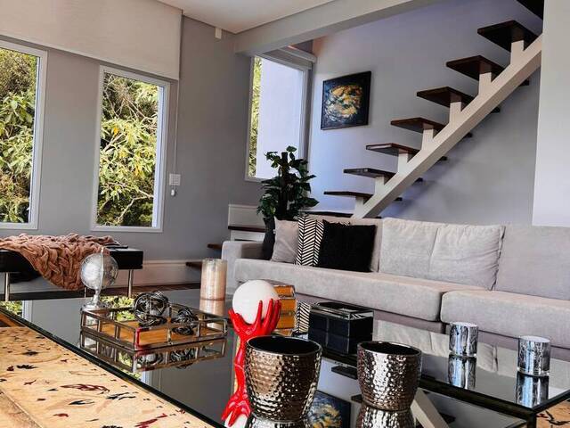 #4 - Casa para Venda em Campos do Jordão - SP - 2