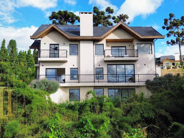 #9 - Casa para Venda em Campos do Jordão - SP - 1