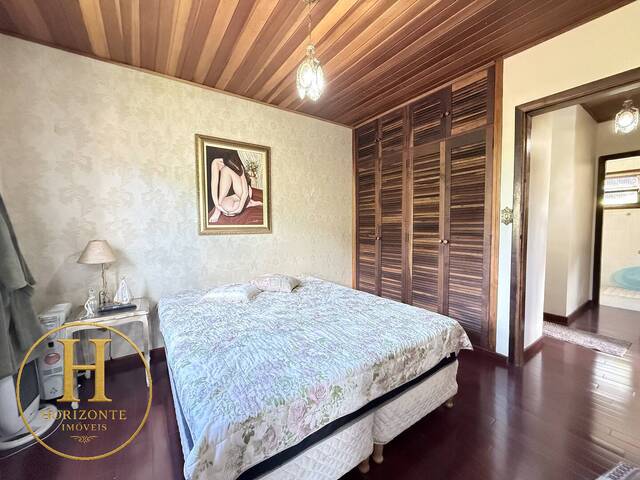 Casa para Venda em Campos do Jordão - 4