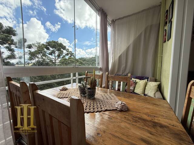 #25 - Apartamento para Venda em Campos do Jordão - SP