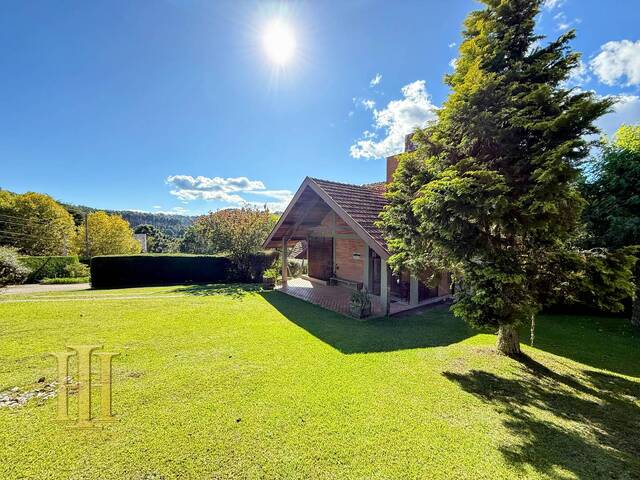 #27 - Casa para Venda em Campos do Jordão - SP