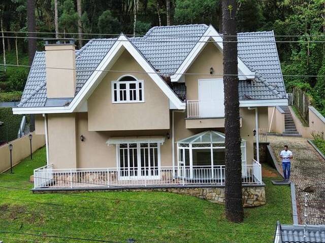 Casa para Venda em Campos do Jordão - 4