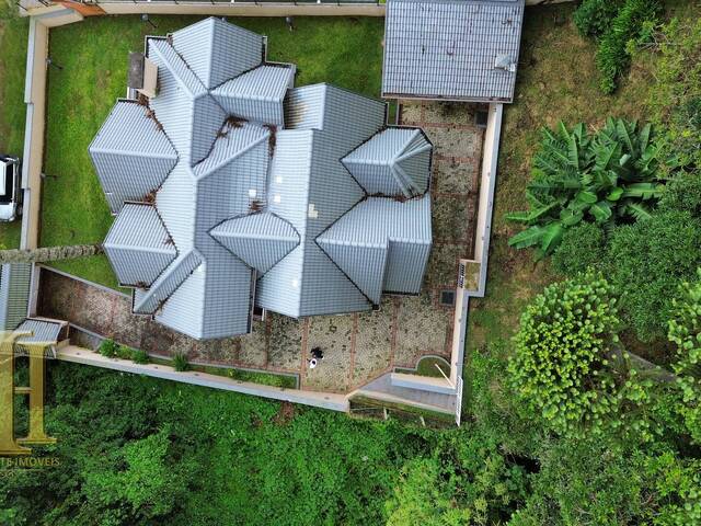 #32 - Casa para Venda em Campos do Jordão - SP - 2
