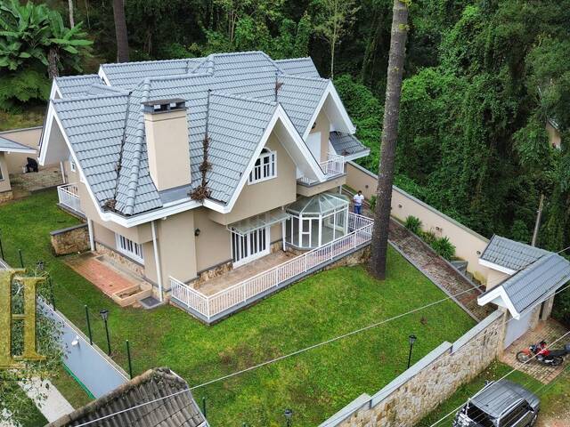 #32 - Casa para Venda em Campos do Jordão - SP - 1