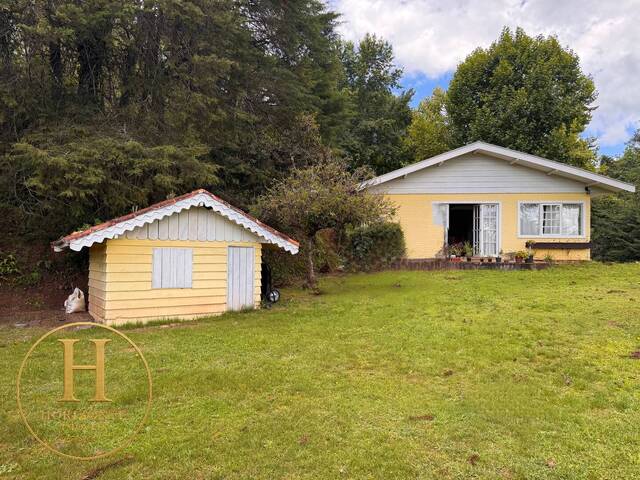 Casa para Venda em Campos do Jordão - 4