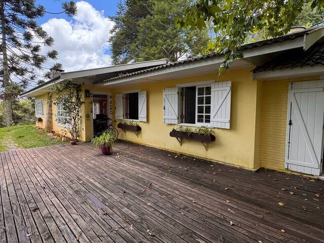 #33 - Casa para Venda em Campos do Jordão - SP - 2