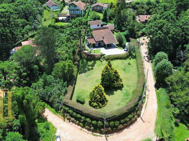 #34 - Casa para Venda em Campos do Jordão - SP - 2