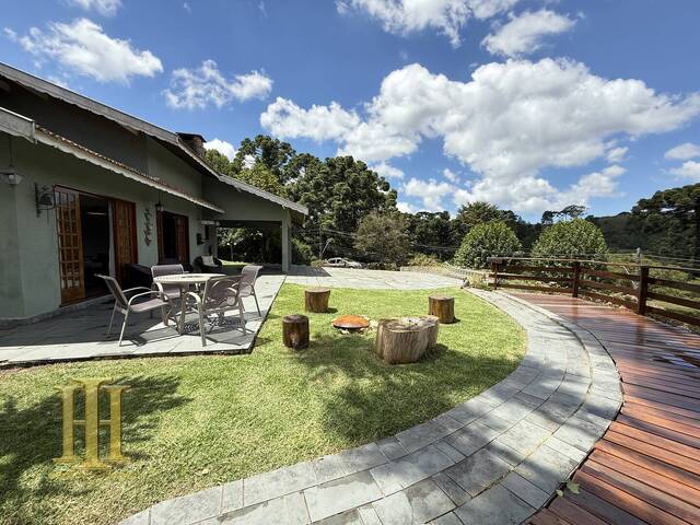 #34 - Casa para Venda em Campos do Jordão - SP - 1