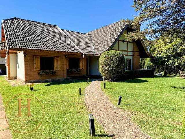 #38 - Casa para Venda em Campos do Jordão - SP - 3