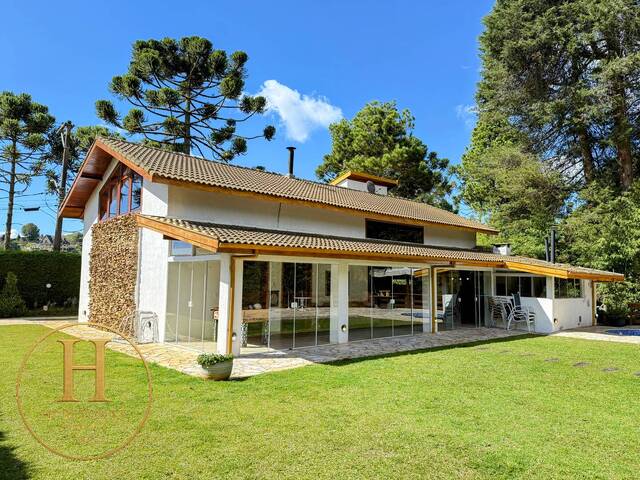 #44 - Casa para Venda em Campos do Jordão - SP