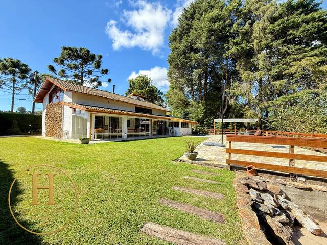 #44 - Casa para Venda em Campos do Jordão - SP