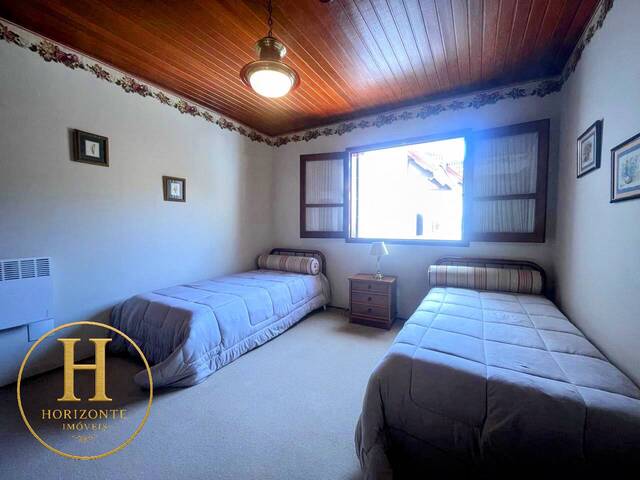 Apartamento para Venda em Campos do Jordão - 4