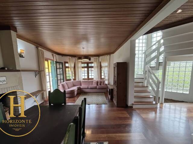Casa para Venda em Campos do Jordão - 5