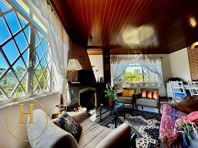 #78 - Casa para Venda em Campos do Jordão - SP - 2