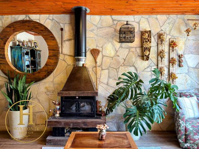 #79 - Casa para Venda em Campos do Jordão - SP