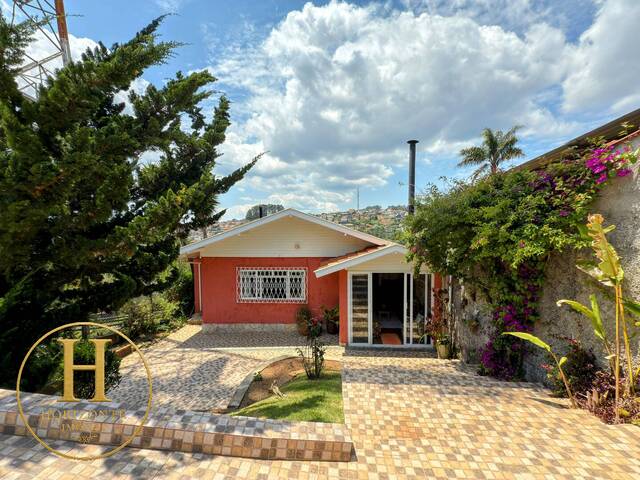 #79 - Casa para Venda em Campos do Jordão - SP