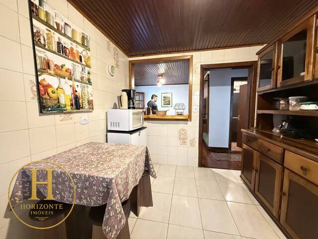 #81 - Casa para Venda em Campos do Jordão - SP - 2