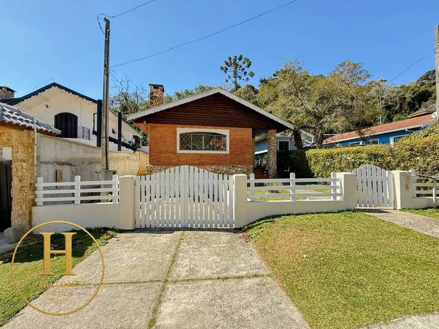 #83 - Casa para Venda em Campos do Jordão - SP - 2