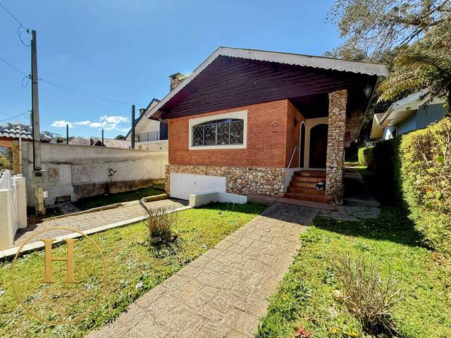 #83 - Casa para Venda em Campos do Jordão - SP - 1