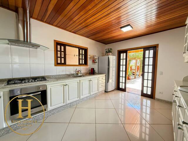 Casa para Venda em Campos do Jordão - 4