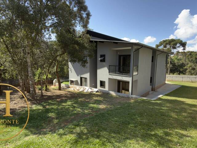 #90 - Casa para Venda em Campos do Jordão - SP