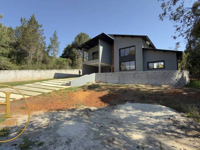 #90 - Casa para Venda em Campos do Jordão - SP
