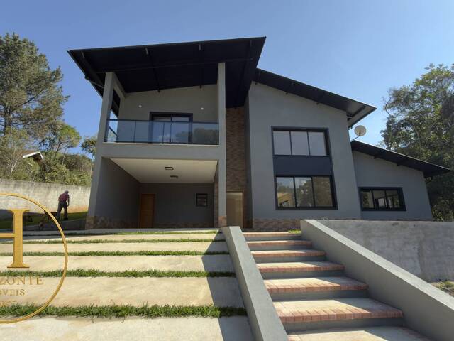 Casa para Venda em Campos do Jordão - 4
