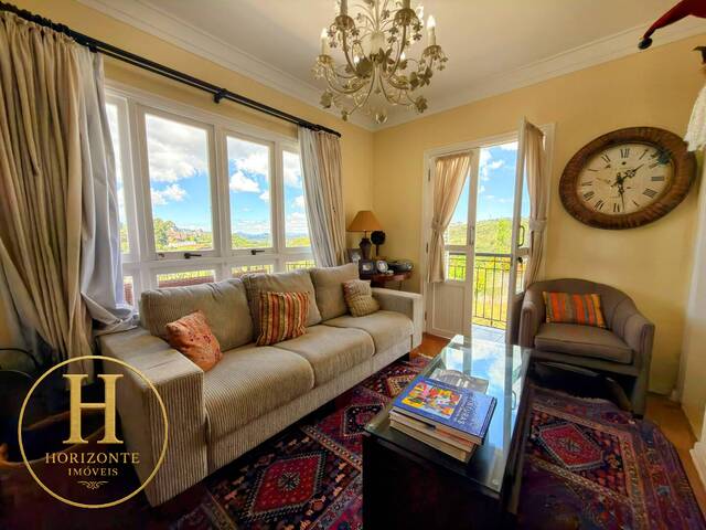 #98 - Apartamento para Venda em Campos do Jordão - SP - 1