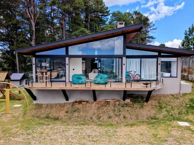 #103 - Casa para Venda em Campos do Jordão - SP - 2